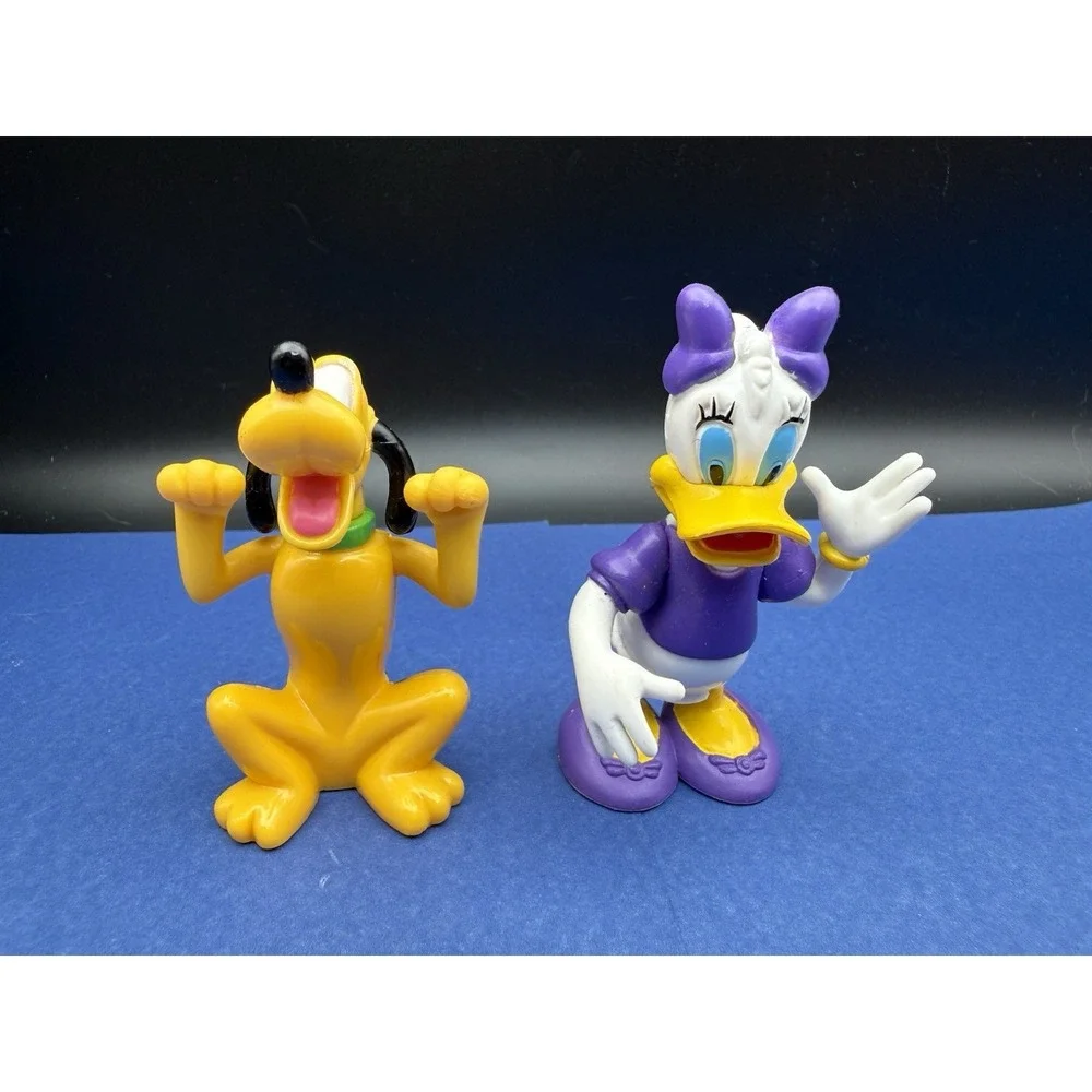 Original Mickey Mouse Clubhouse Deluxe Disney Store Play Set parts and Figurines